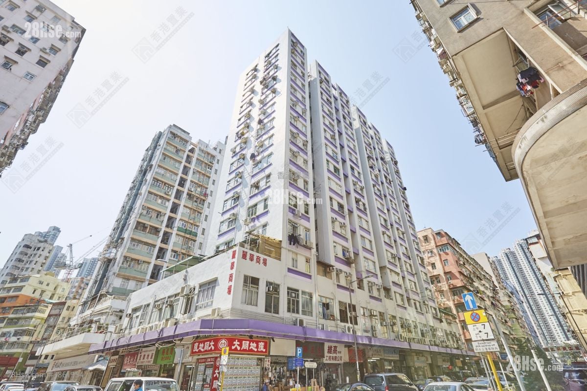 Lever Building Sell 2 Bedrooms , 1 Bathroom 295 ft²