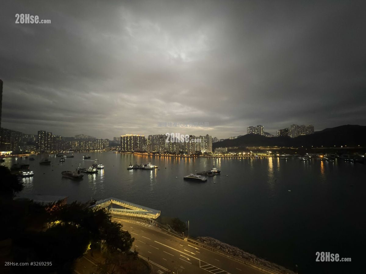 One Kowloon Peak Rental 4 Bedrooms , 2 Bathrooms 1,231 ft²