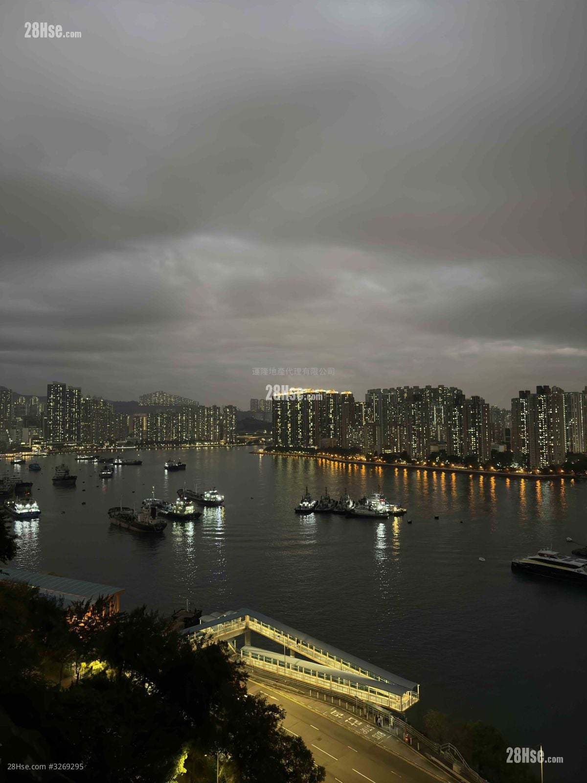 One Kowloon Peak Rental 4 Bedrooms , 2 Bathrooms 1,231 ft²