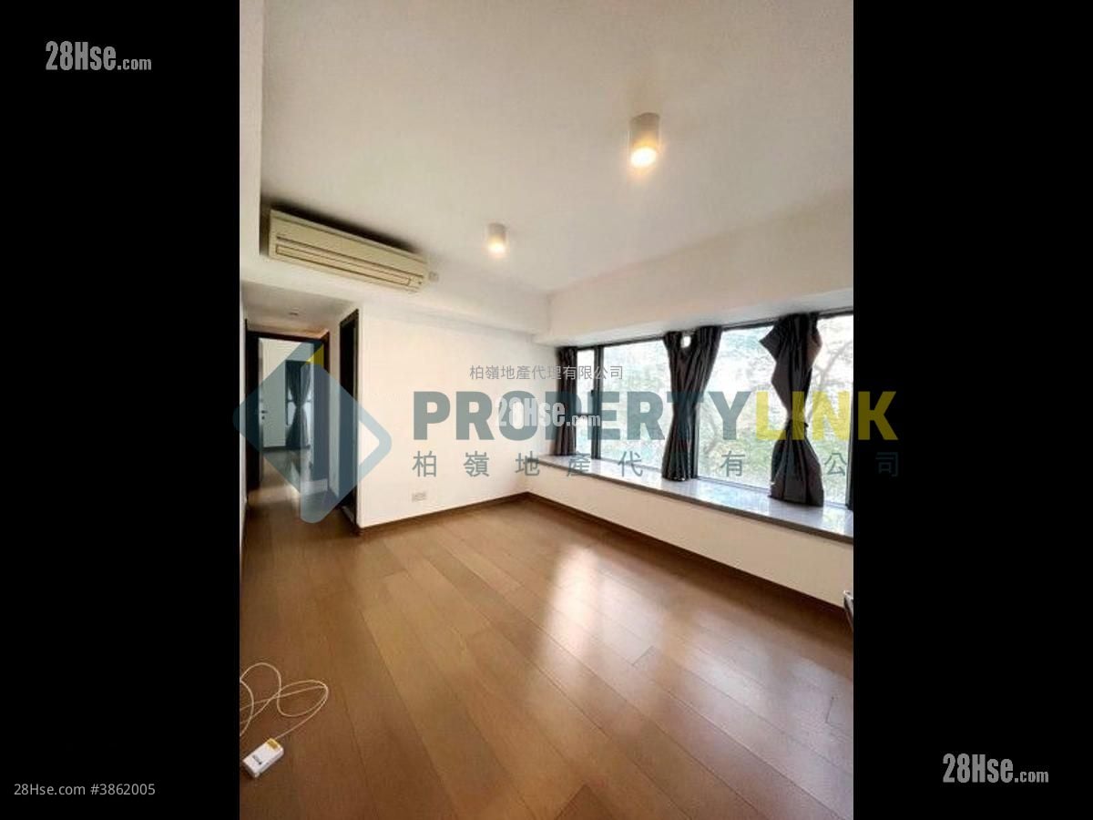 Centrepoint Sell 2 Bedrooms , 1 Bathroom 473 ft²