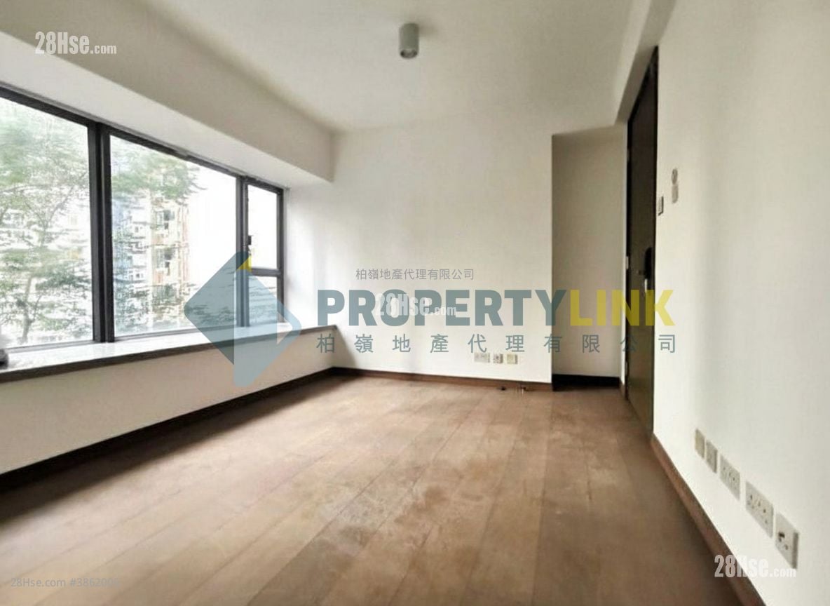 Centrepoint Sell 2 Bedrooms , 1 Bathroom 473 ft²
