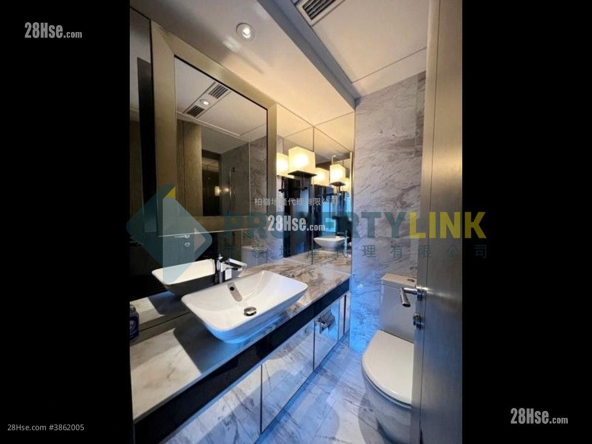 Centrepoint Sell 2 Bedrooms , 1 Bathroom 473 ft²