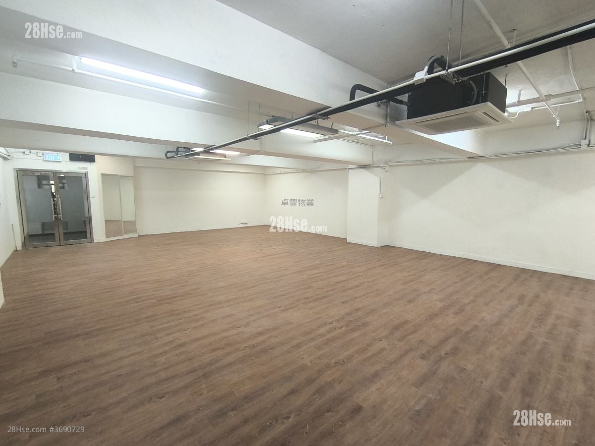 香港工業中心 租盤 開放式間隔 , 2 廁所 1,300 平方呎