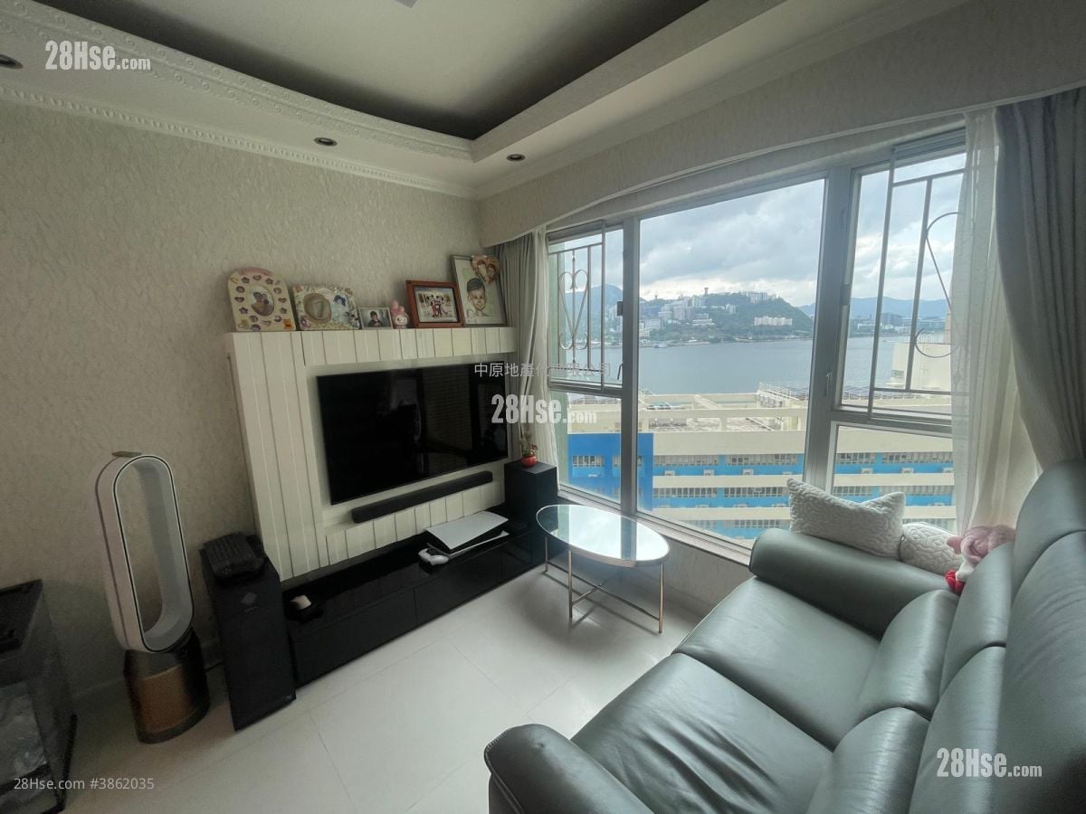 Mountain Shore Sell 2 Bedrooms , 1 Bathroom 482 ft²