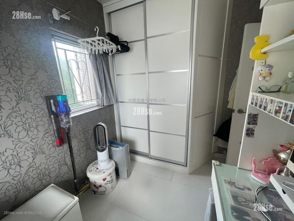 Mountain Shore Sell 2 Bedrooms , 1 Bathroom 482 ft²
