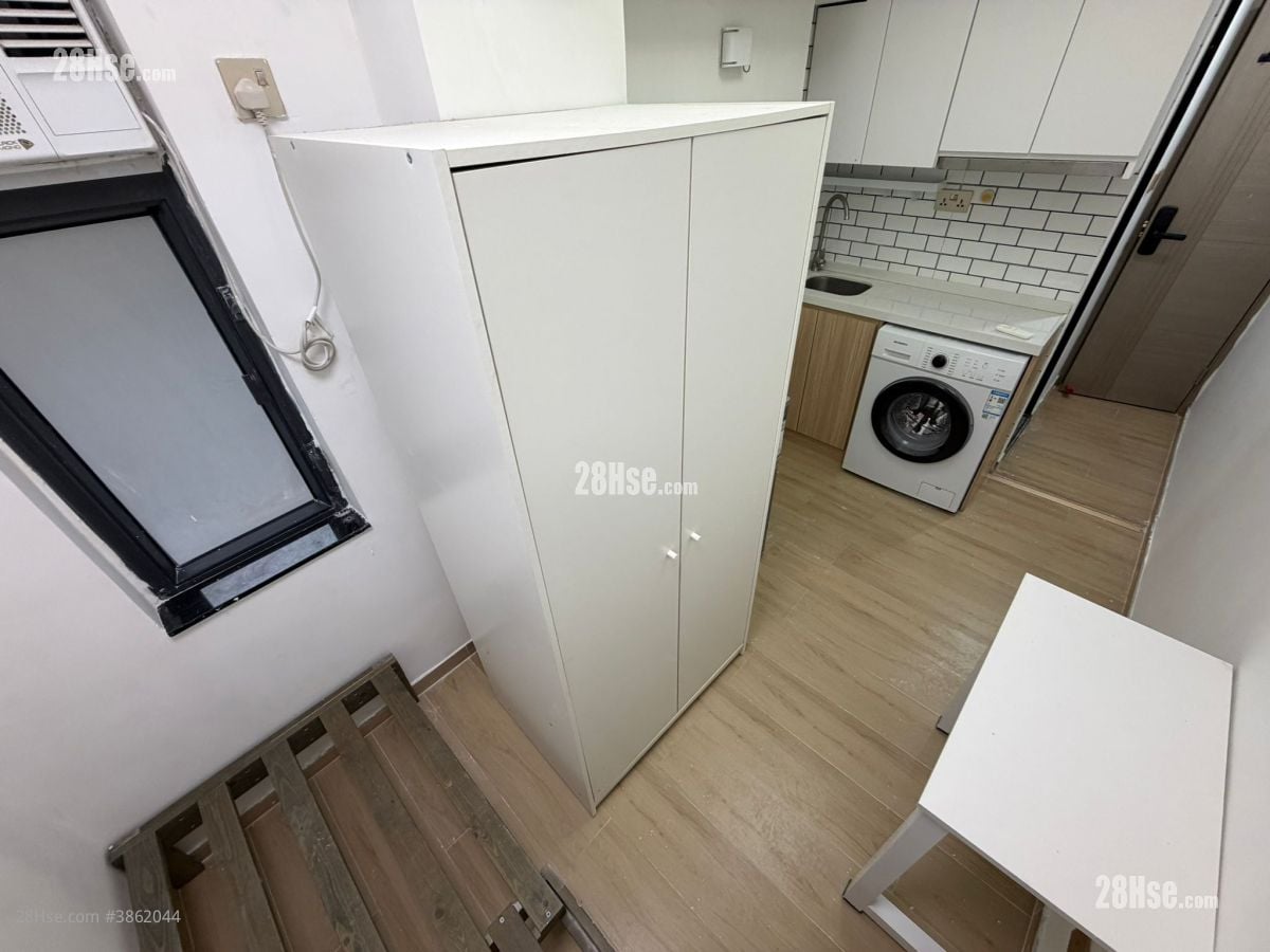 Tai On Building Rental Studio , 1 Bathroom 150 ft²