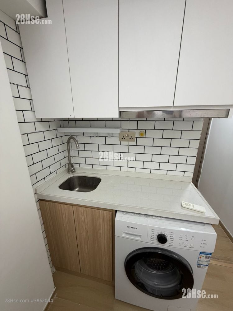 Tai On Building Rental Studio , 1 Bathroom 150 ft²