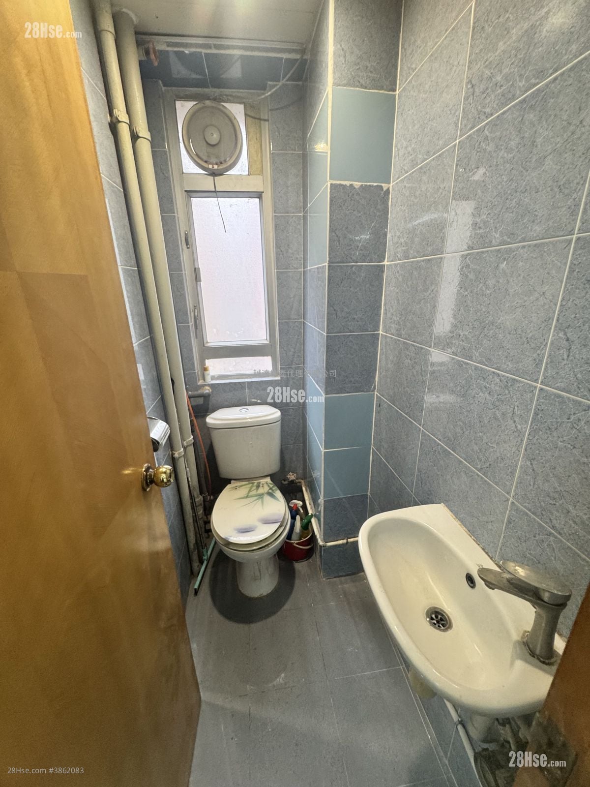 Mai Hing Industrial Building Rental 1 Toilet
