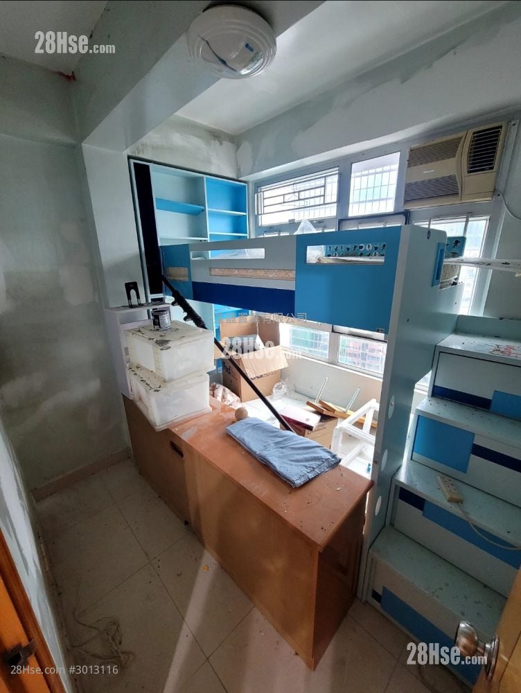 bedroom 2: Single-Building Western-Style Building Sell 3 Bedrooms , 1 Bathroom 471 ft²