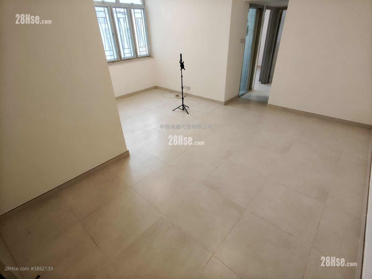 Allway Gardens Sell 2 Bedrooms , 1 Bathroom 533 ft²