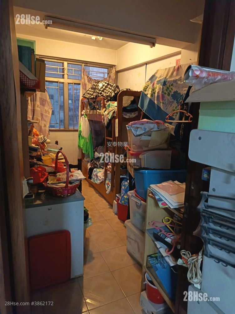 唐樓 售盤 2 房 , 1 浴室 654 平方呎