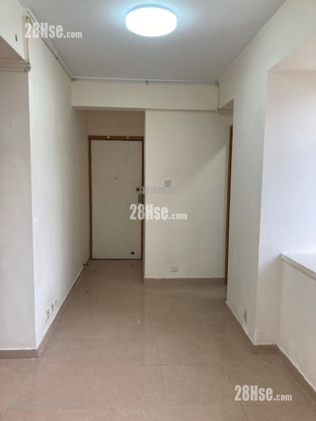 Yik Fat Building Sell 1 Bedroom , 1 Bathroom 252 ft²