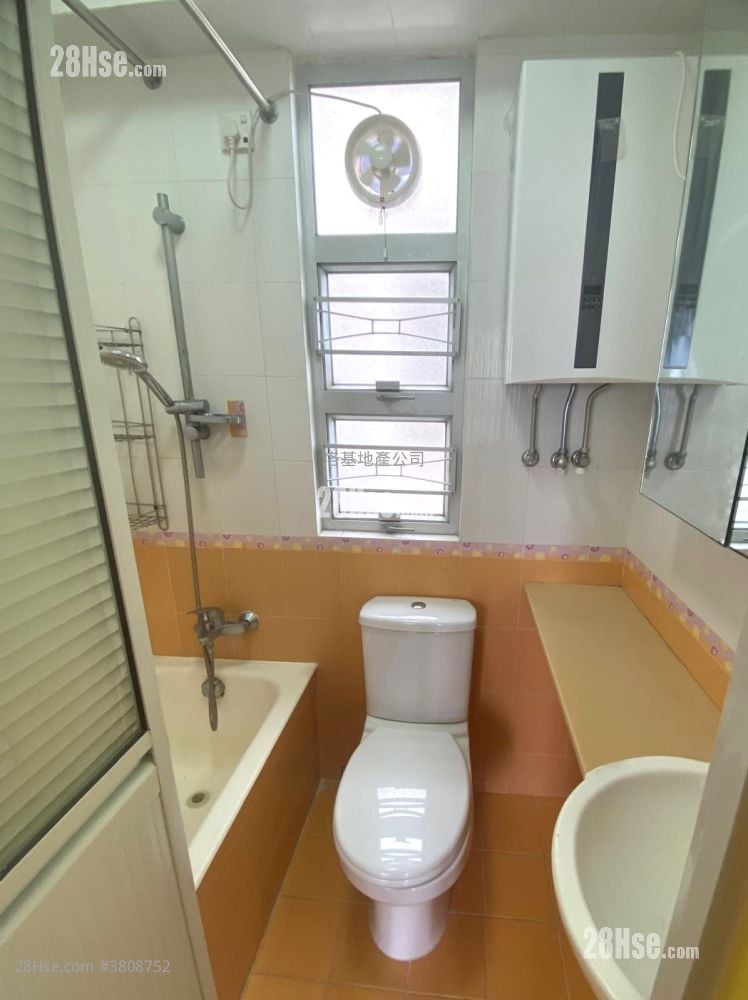 Tak Bo Garden Rental 2 Bedrooms , 1 Bathroom 382 ft²