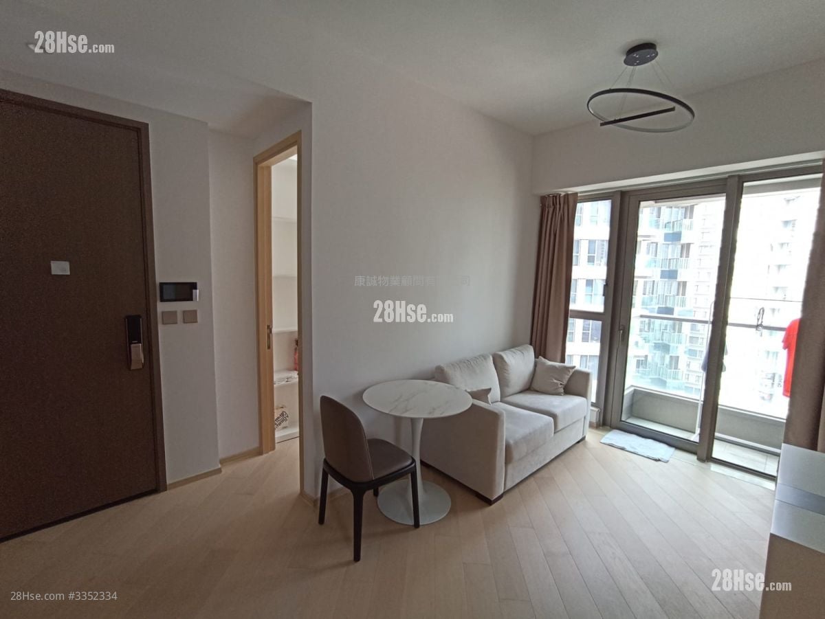 One East Coast Sell 2 Bedrooms , 1 Bathroom 374 ft²