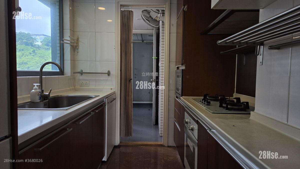Residence Bel-Air Rental 3 Bedrooms , 2 Bathrooms 1,153 ft²