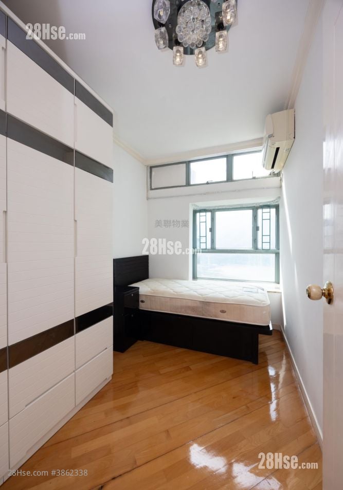 Tung Chung Crescent Rental 868 ft²