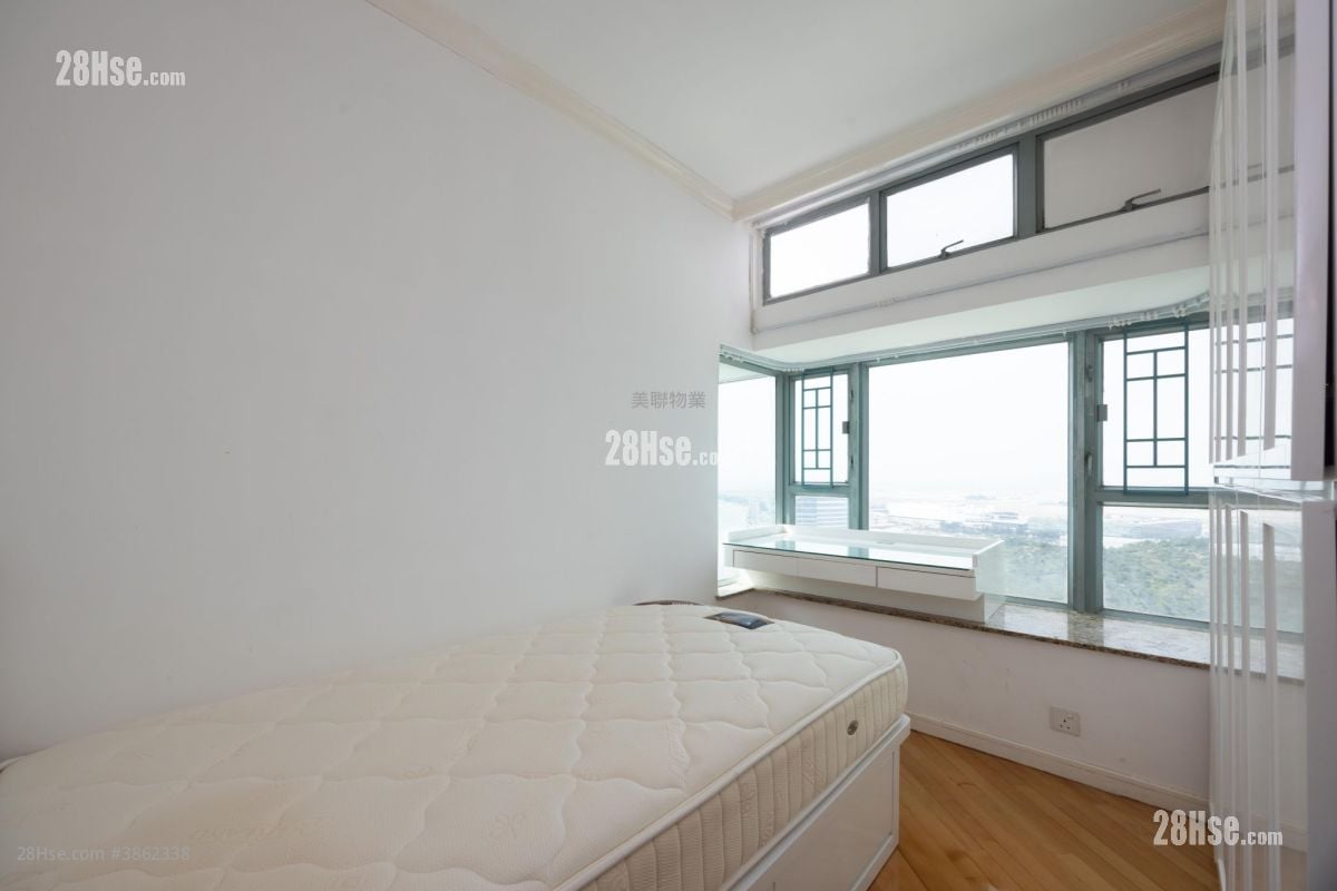 Tung Chung Crescent Rental 868 ft²