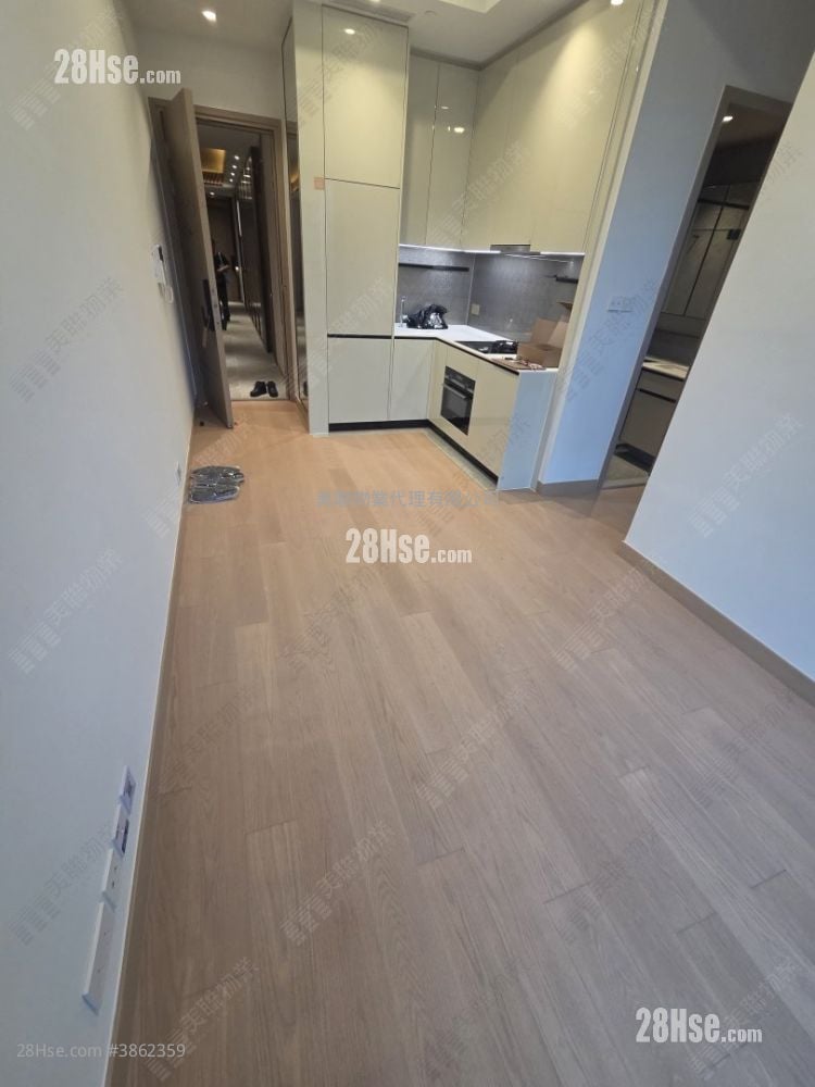 Grand Seasons Rental 2 Bedrooms , 1 Bathroom 437 ft²