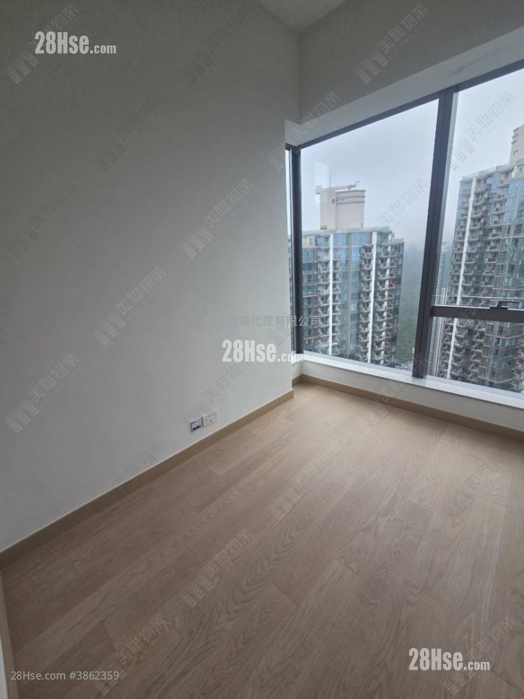 Grand Seasons Rental 2 Bedrooms , 1 Bathroom 437 ft²