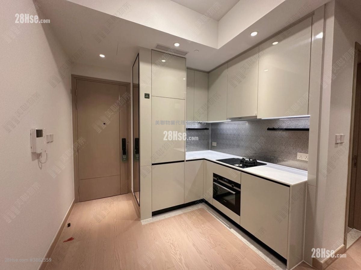 Grand Seasons Rental 2 Bedrooms , 1 Bathroom 437 ft²