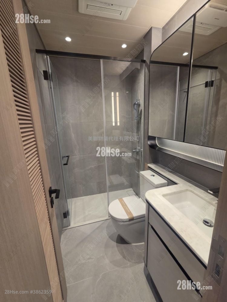Grand Seasons Rental 2 Bedrooms , 1 Bathroom 437 ft²