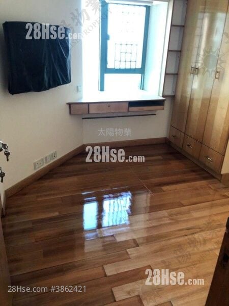 Laguna Verde Sell 5+ Bedrooms 1,757 ft²