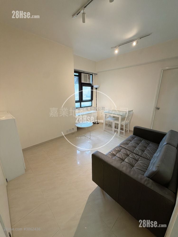 Connaught Garden Sell 2 Bedrooms , 1 Bathroom 334 ft²