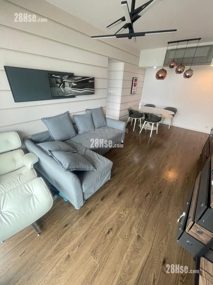 The Harbourside Sell 2 Bedrooms , 2 Bathrooms 794 ft²