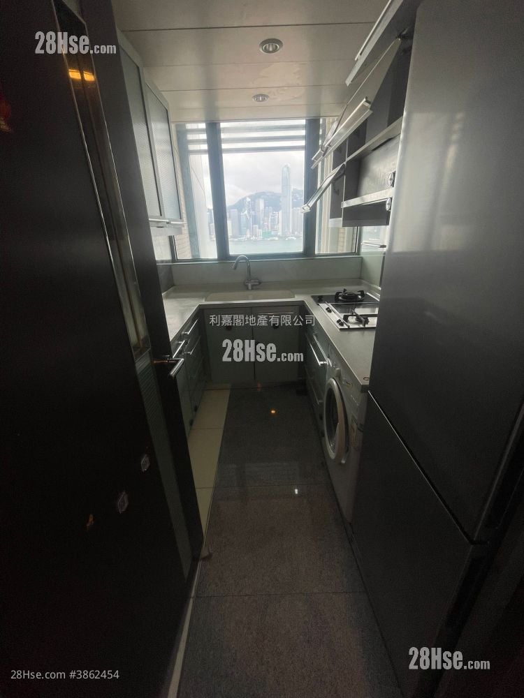 The Harbourside Sell 2 Bedrooms , 2 Bathrooms 794 ft²