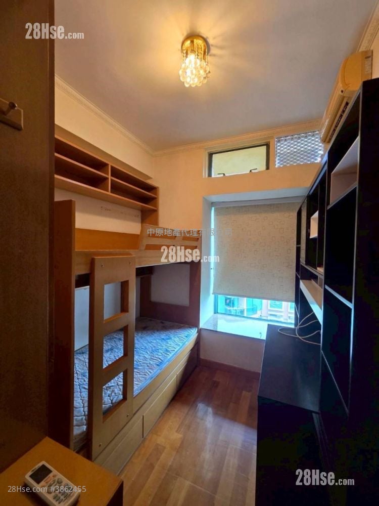 Woodland Crest Rental 3 Bedrooms , 2 Bathrooms 1,022 ft²