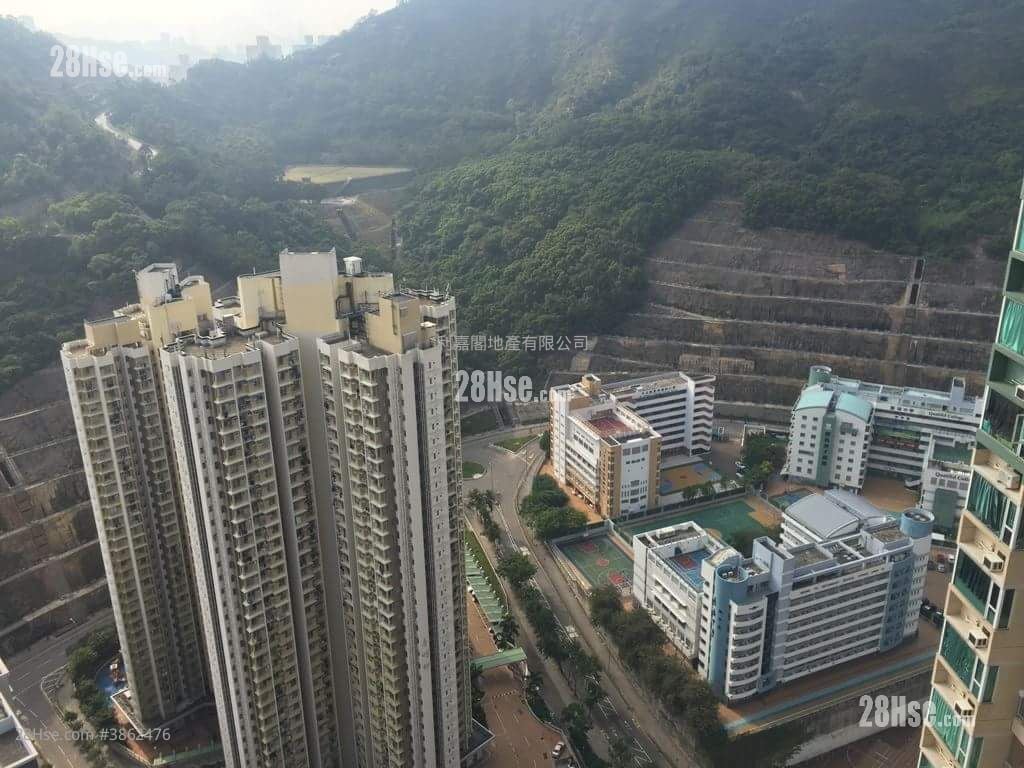 都会駅 售盘 3 房 , 2 浴室 678 平方尺