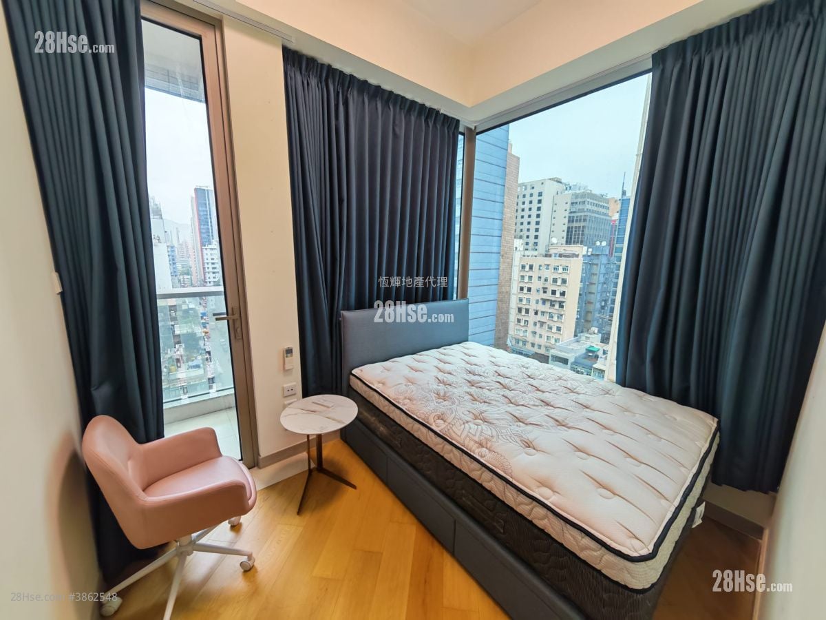 One Soho Rental 2 Bedrooms , 1 Bathroom 374 ft²