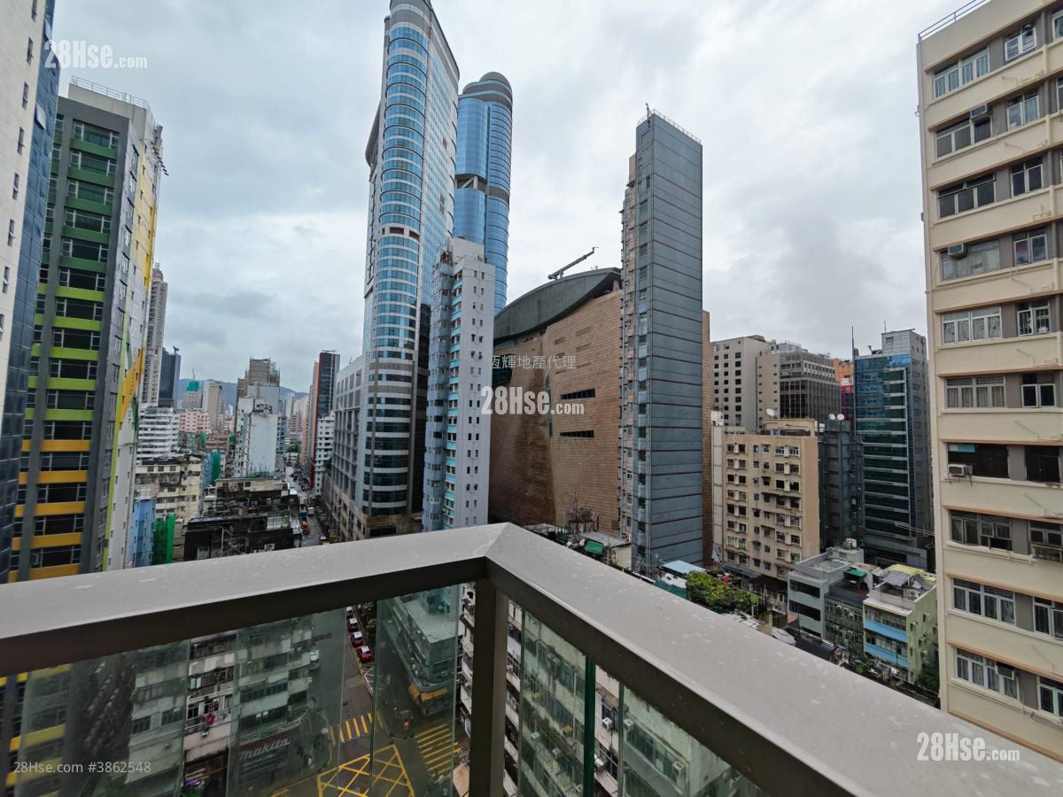 One Soho Rental 2 Bedrooms , 1 Bathroom 374 ft²