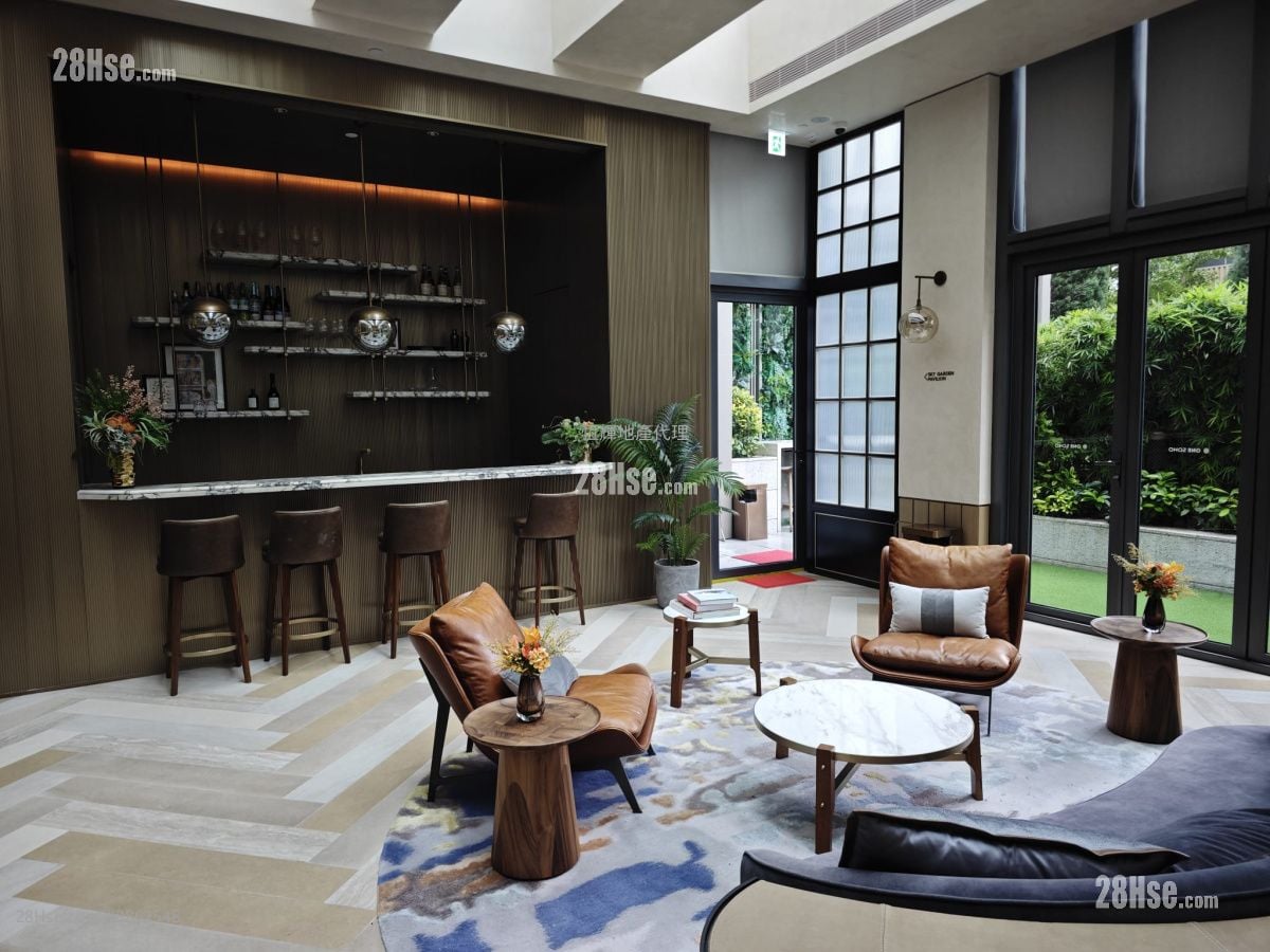 One Soho Rental 2 Bedrooms , 1 Bathroom 374 ft²