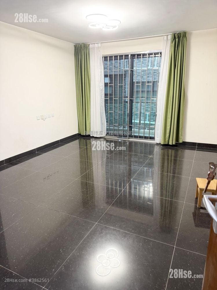 Village Rental 3 Bedrooms , 1 Bathroom 700 ft²