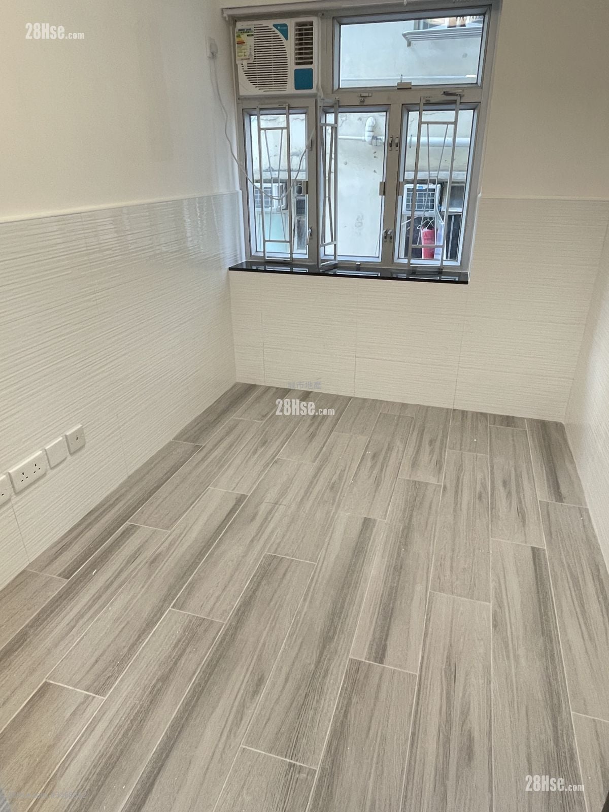 Fuk On Building Rental Studio , 1 Bathroom 110 ft²