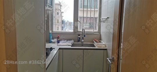 Gardenia Sell 2 Bedrooms , 1 Bathroom 423 ft²