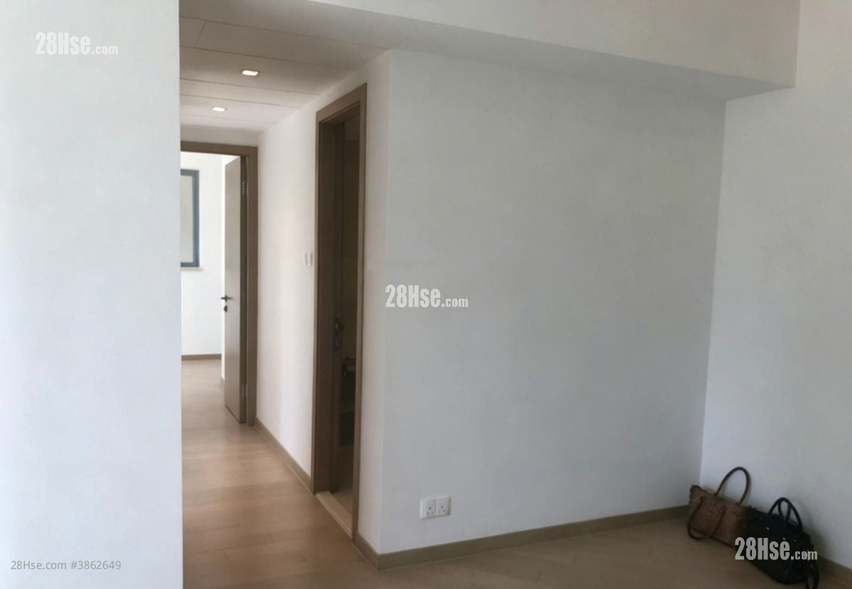 Park Yoho Rental 3 Bedrooms , 1 Bathroom 610 ft²