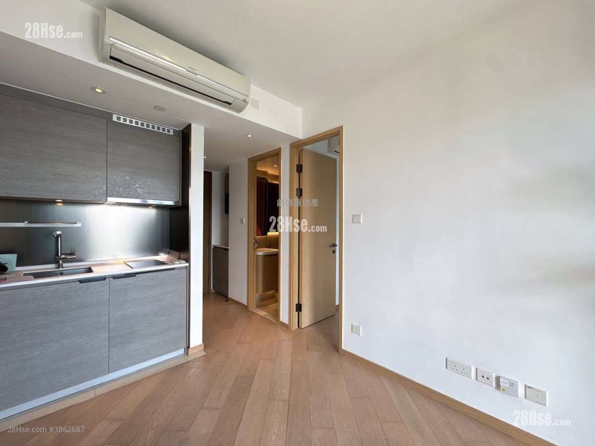 Upper East Sell 1 Bedroom , 1 Bathroom 309 ft²