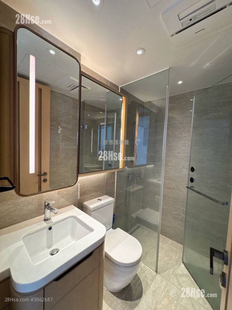Upper East Sell 1 Bedroom , 1 Bathroom 309 ft²