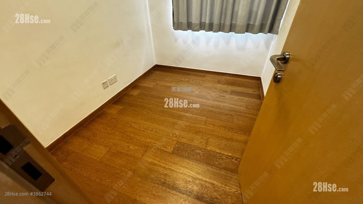 The Papillons Sell 3 Bedrooms 773 ft²