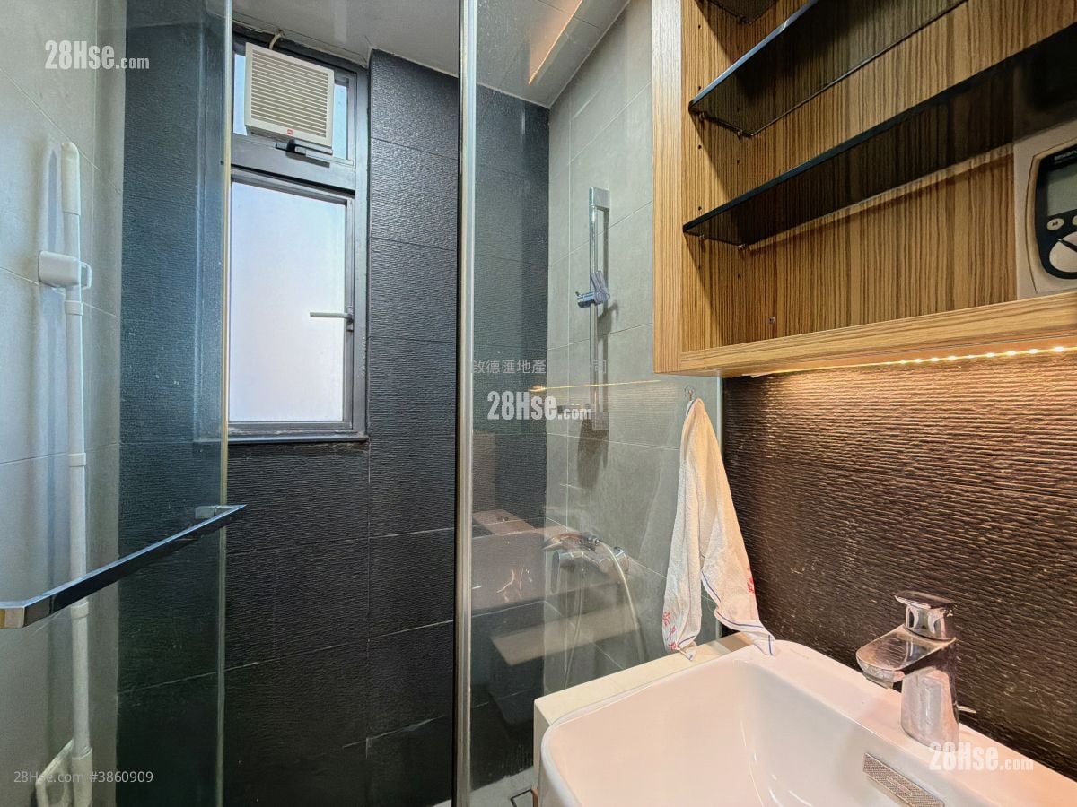 The Zutten Sell Studio , 1 Bathroom 191 ft²