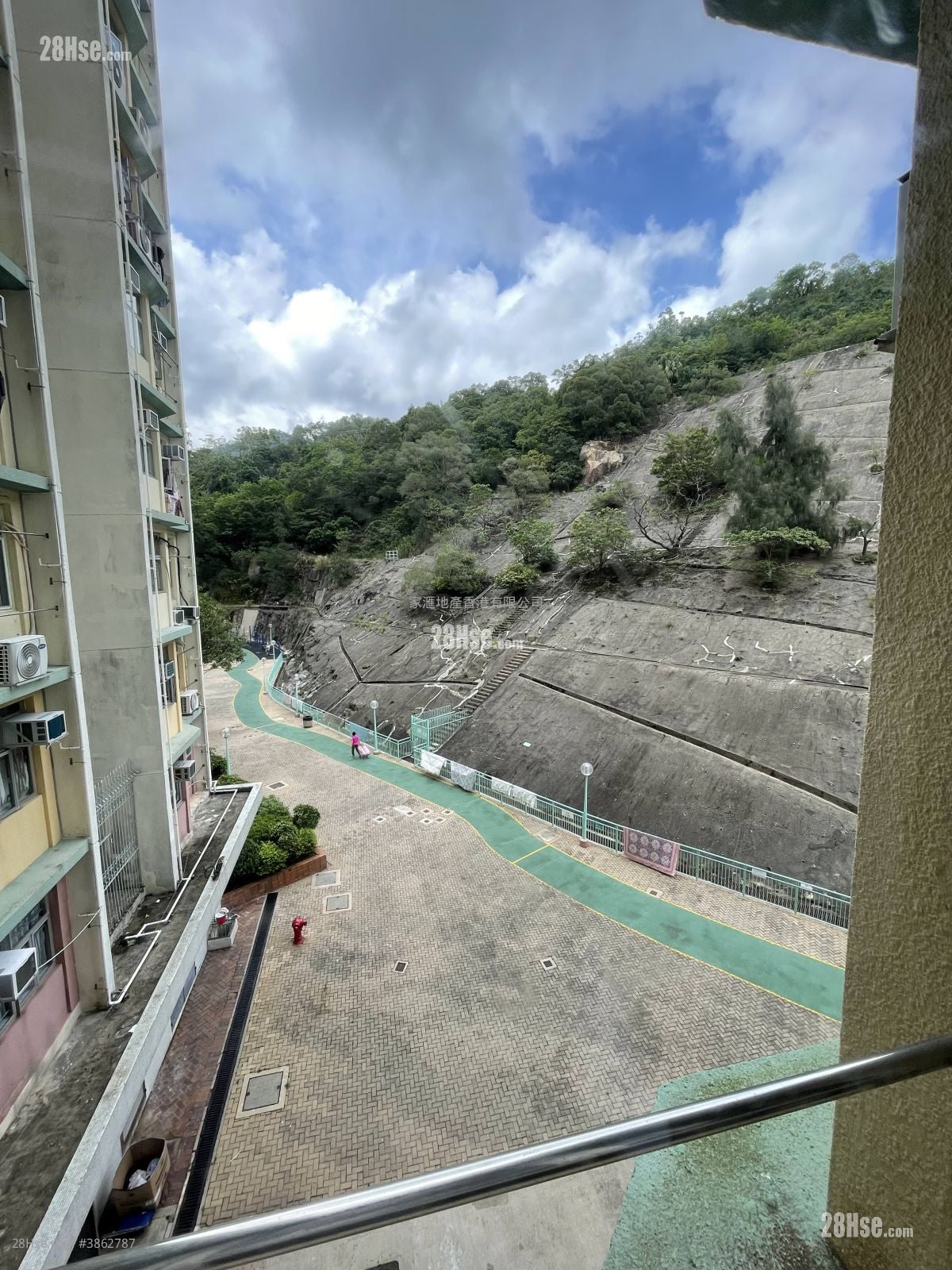 高俊苑 售盤 3 房 , 1 浴室 527 平方呎