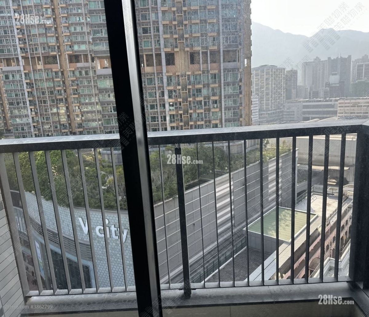 building outlook: The Parkville Sell 2 Bedrooms , 1 Bathroom 422 ft²