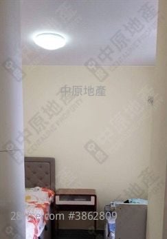 Tin Shing Court Sell 3 Bedrooms 650 ft²
