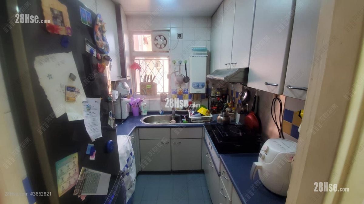 Tin Chung Court Sell 2 Bedrooms , 1 Bathroom 506 ft²