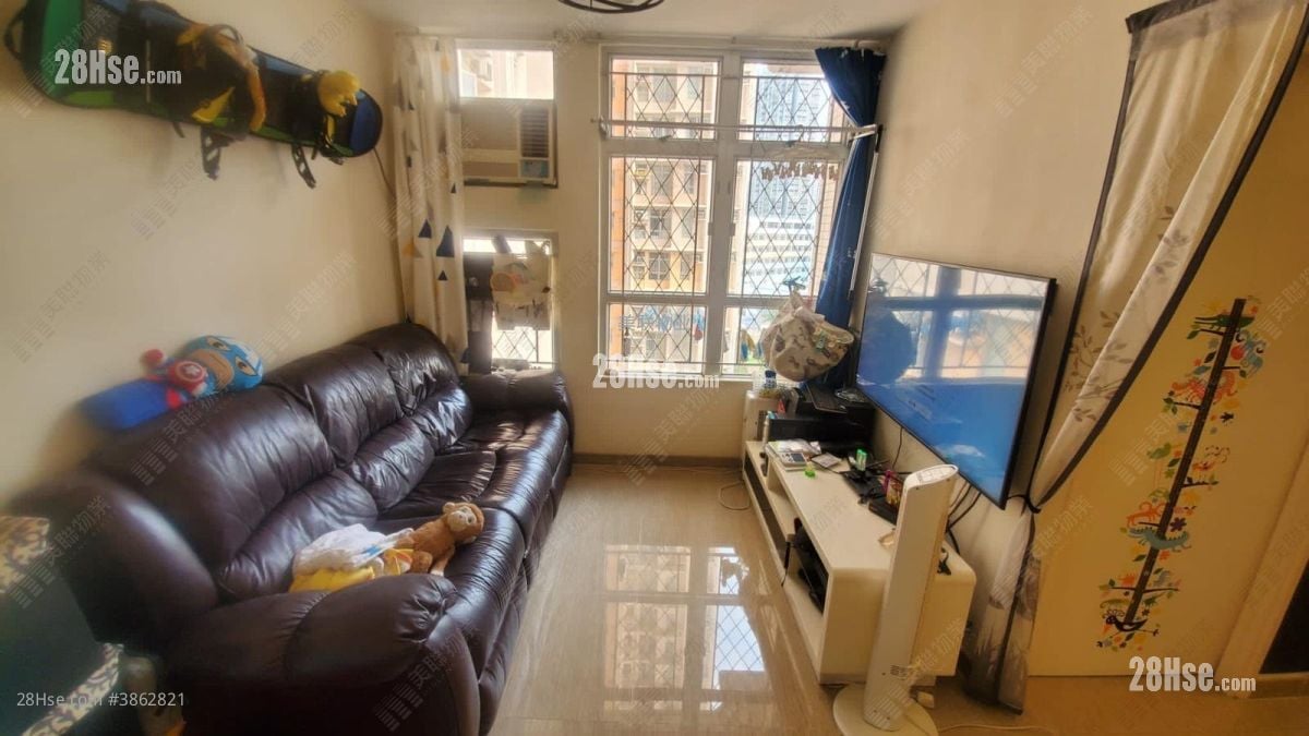 Tin Chung Court Sell 2 Bedrooms , 1 Bathroom 506 ft²