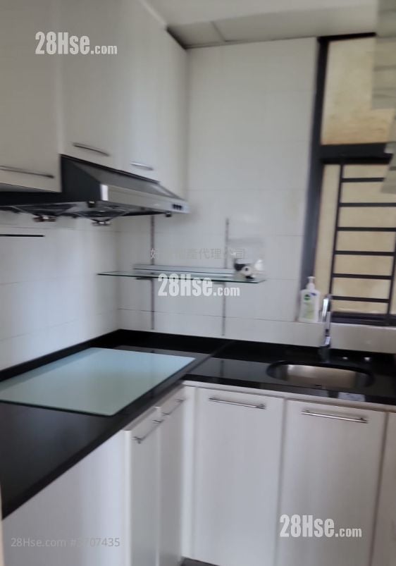 Florence Plaza Rental 2 Bedrooms , 1 Bathroom 340 ft²