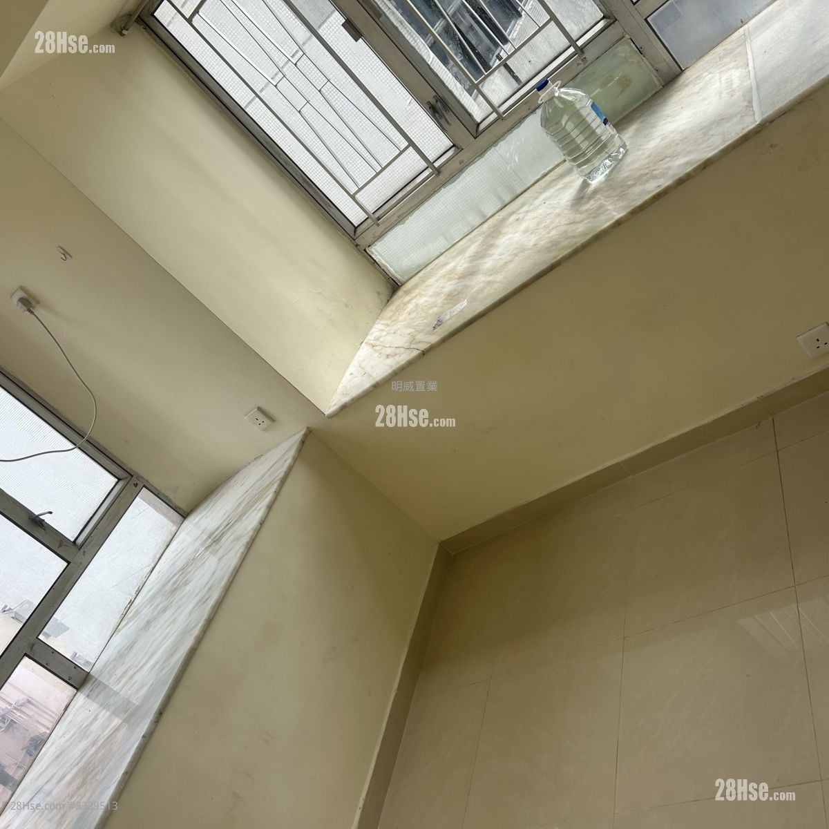 On Hong Building Rental 1 Bedroom 238 ft²