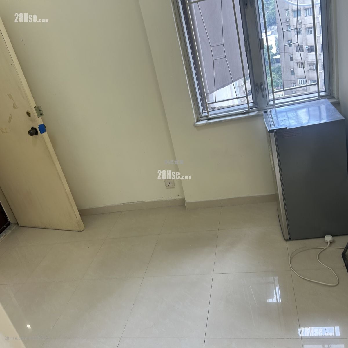 On Hong Building Rental 1 Bedroom 238 ft²